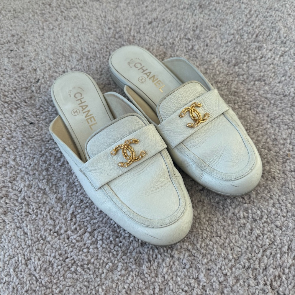 Chanel CC mule